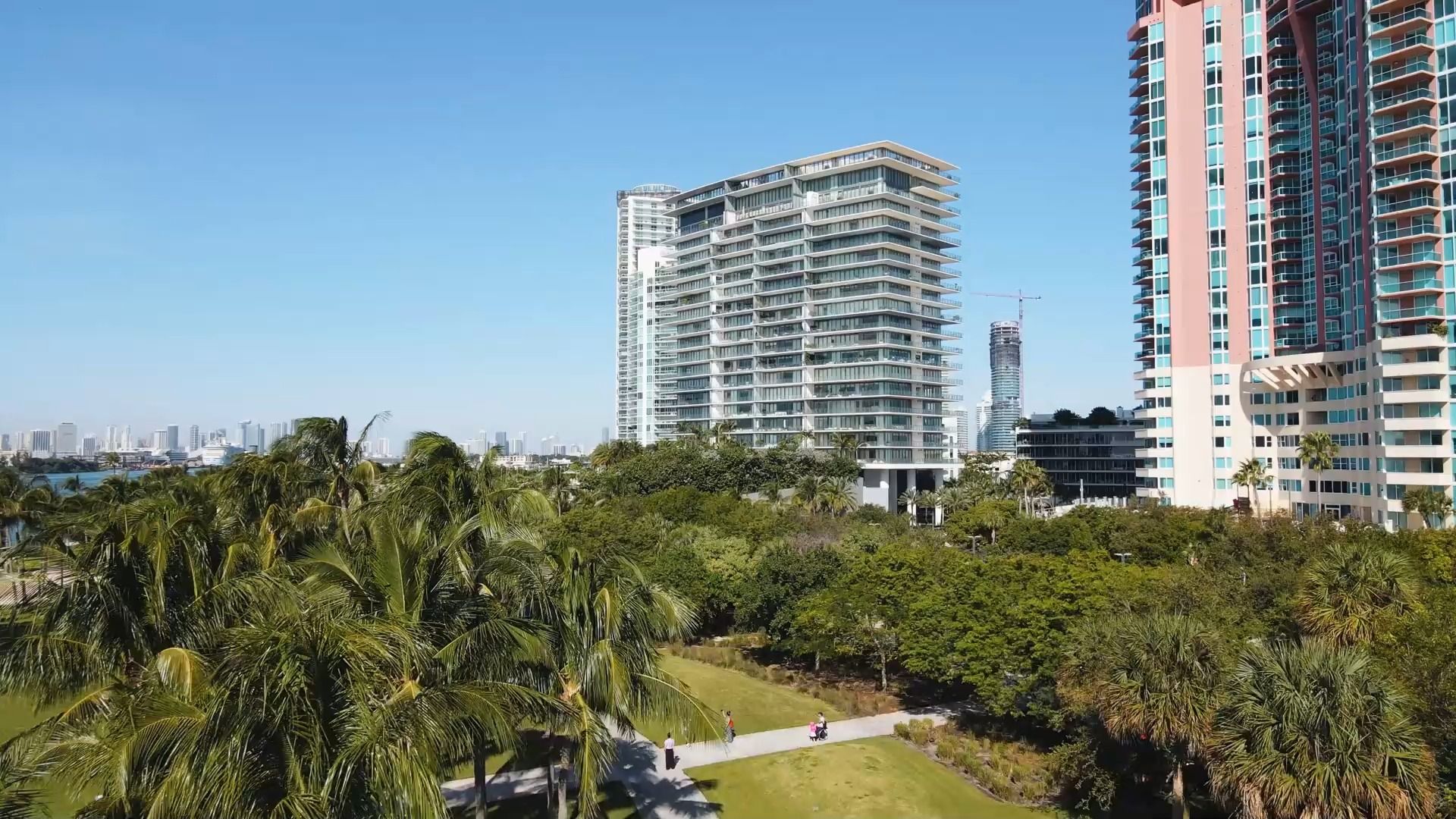南海滩最好的建筑，价值 14,500,000 美元的公寓迈阿密海滩 Apogee 公寓