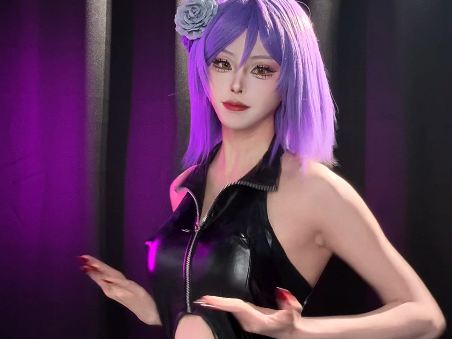 小南脱下晓袍居然是。。