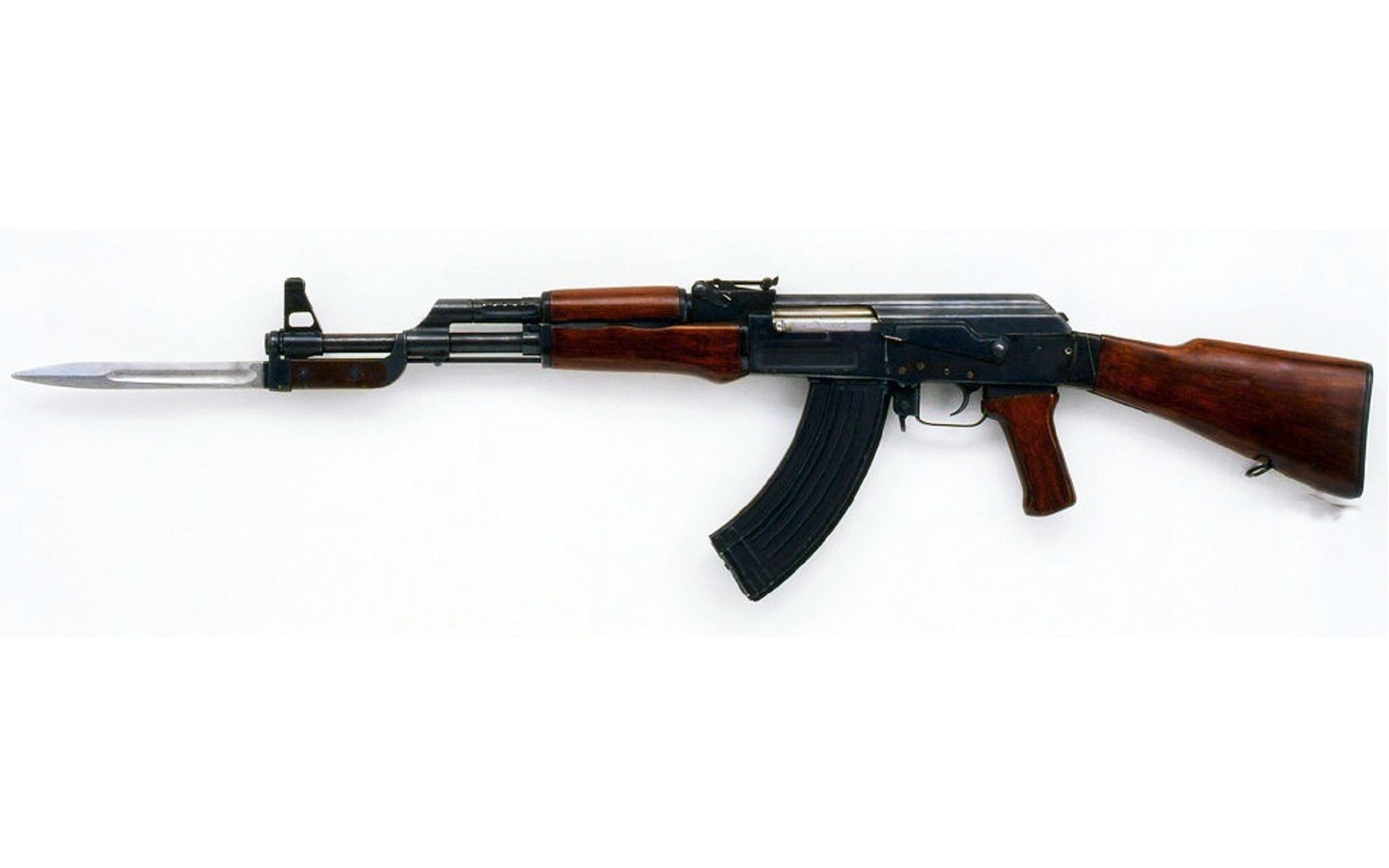 震惊，AK-47竟然被全世界争相抢制！
