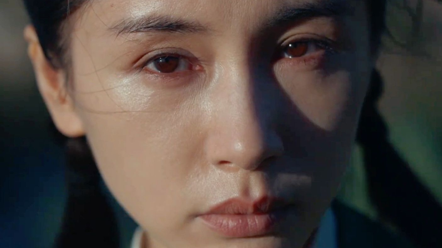 “她按下按钮的手没有一秒犹豫，在她按下按钮那一刻起，人类的命运就已经进入了倒计时！“