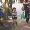 【你会怎么做？】模拟骗子企图拐走小女孩，陌生女士的做法直接将其吓跑