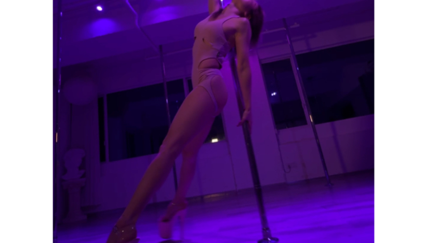 An Absolutely Seductive Dance