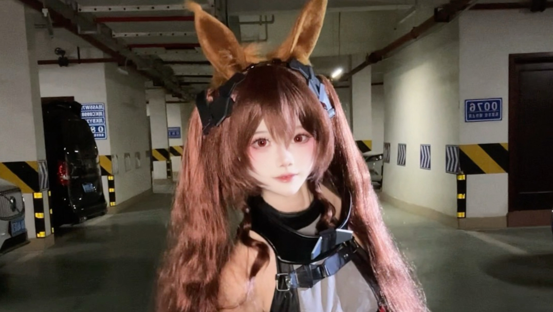 洁哥这个摇来摇去的萌