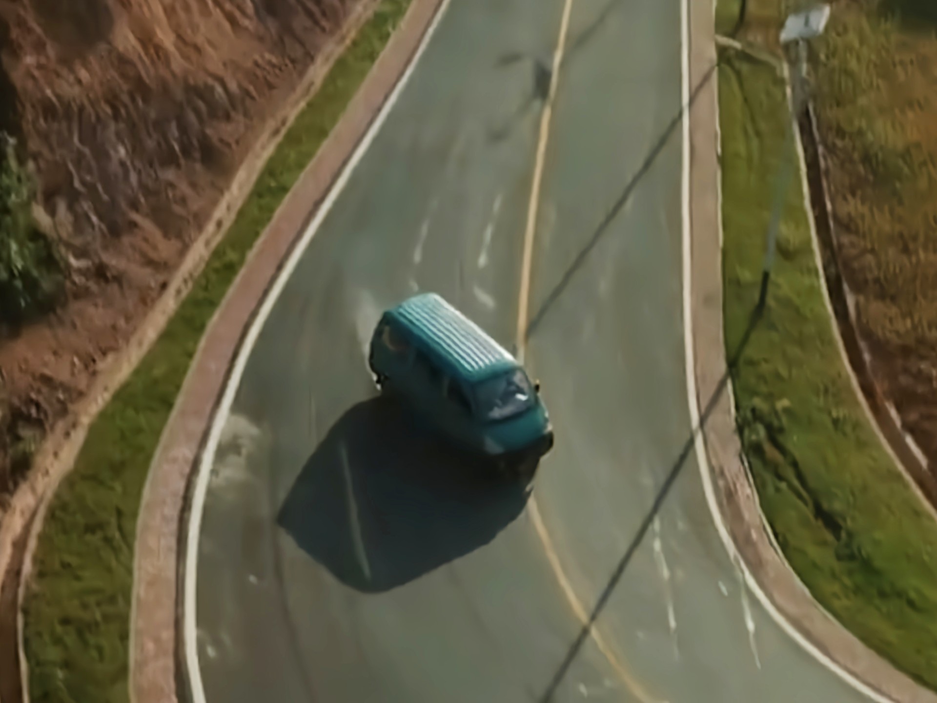 火爆全网的神曲《逮虾户》抓紧扶手，准备起飞