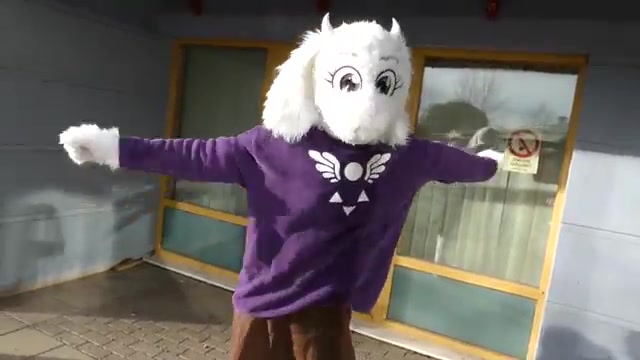 undertalecos大佬教你做羊妈cos服