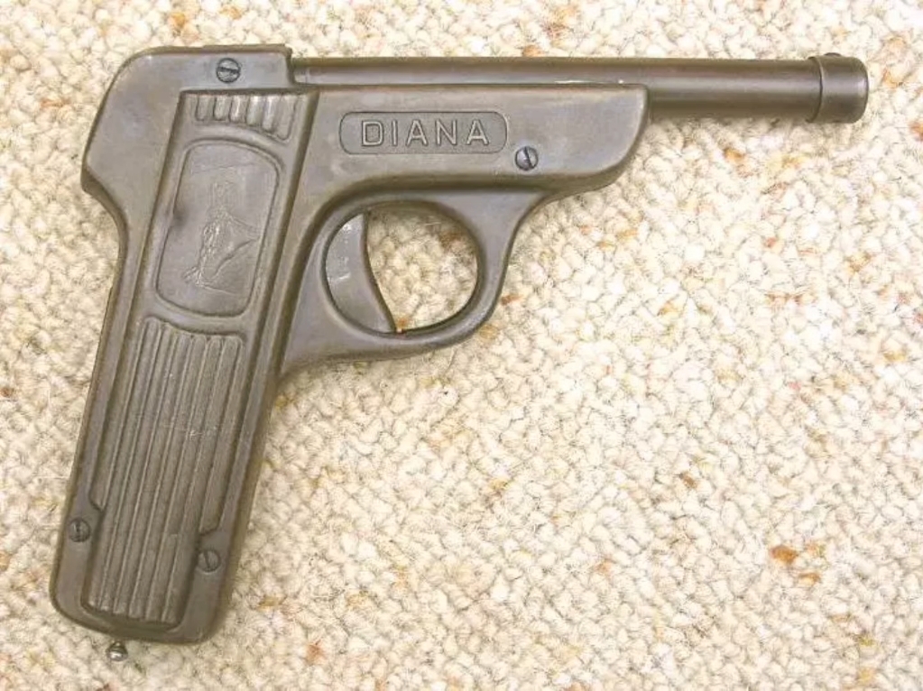 Diana Model-1，戴安娜第一款成熟的气手枪。