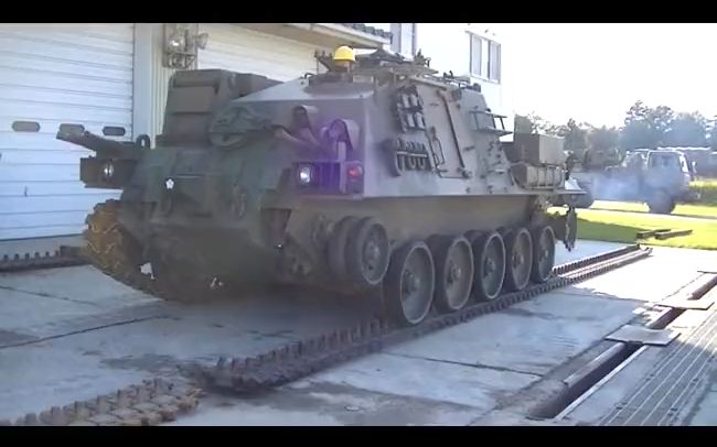 #第10後方支援連隊第２整備大隊戦車直接支援隊 は、 #７８式戦車回収車 の履帯交換を実施しました。 作業の様子をご覧ください！！💪