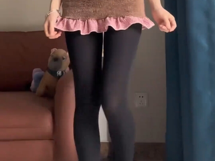 Thick black aesthetics, pantyhose version