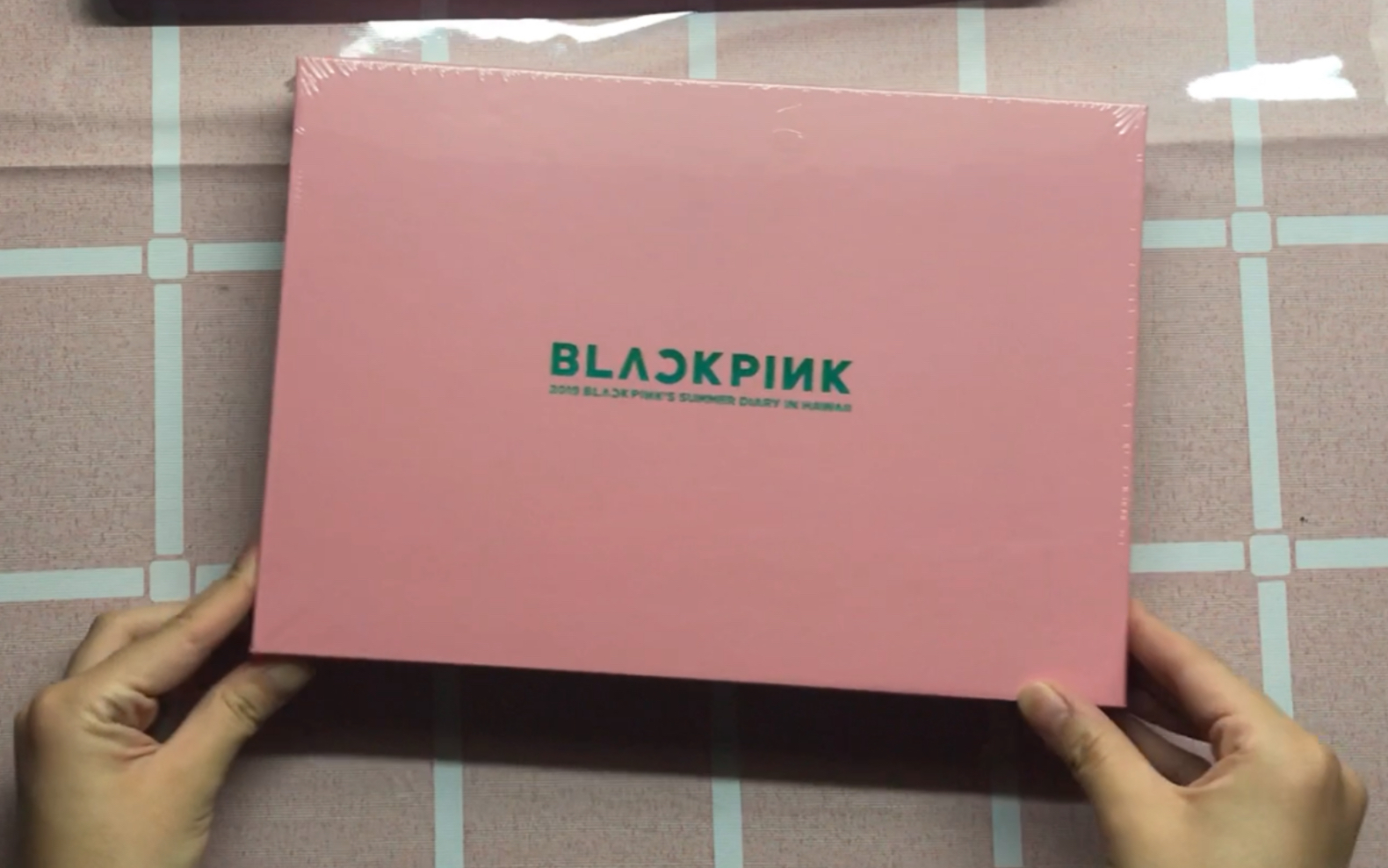 blackpink粉墨绝美夏威夷夏日日记拆专开箱