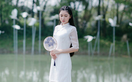最新时尚中国风裙装-天使的随心意气