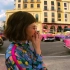 昆凌Hannah时空穿越闯古巴旧城：「没有手机我也好快乐」