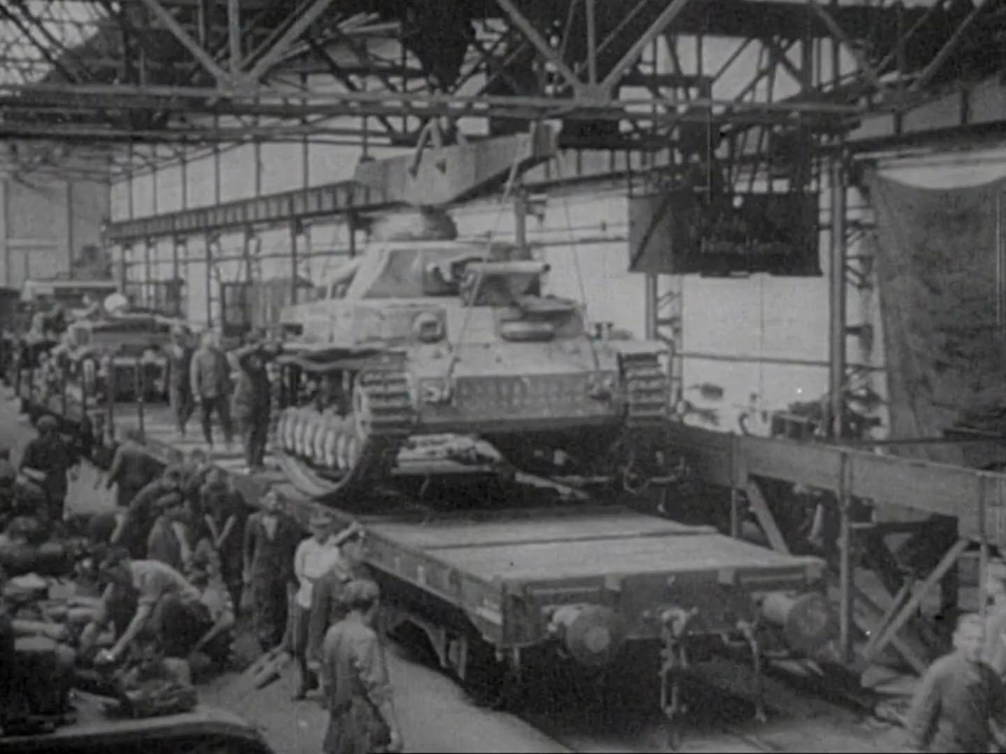 1943年 德国4号坦克工厂及战场抢修