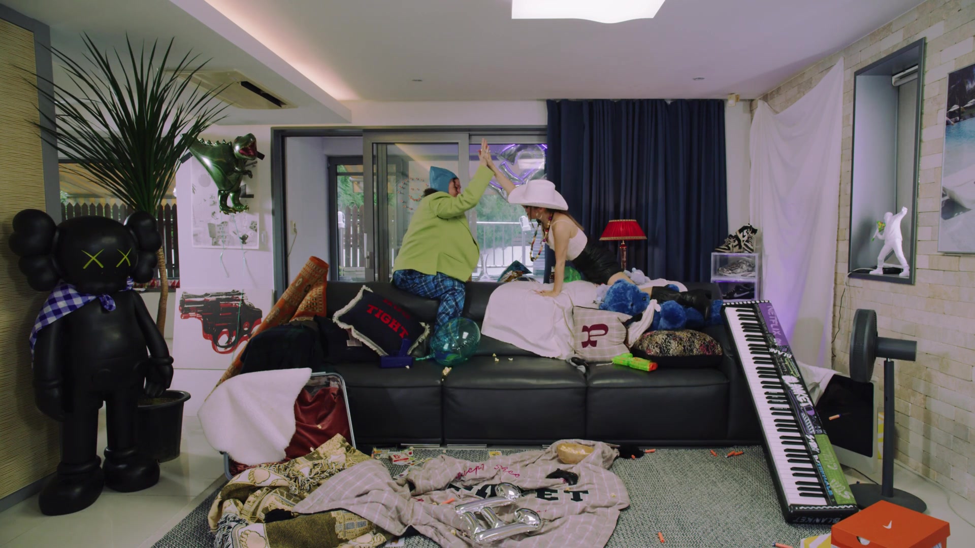 [MV] SURAN Blanket (feat. Wonstein)_哔哩哔哩_bilibili