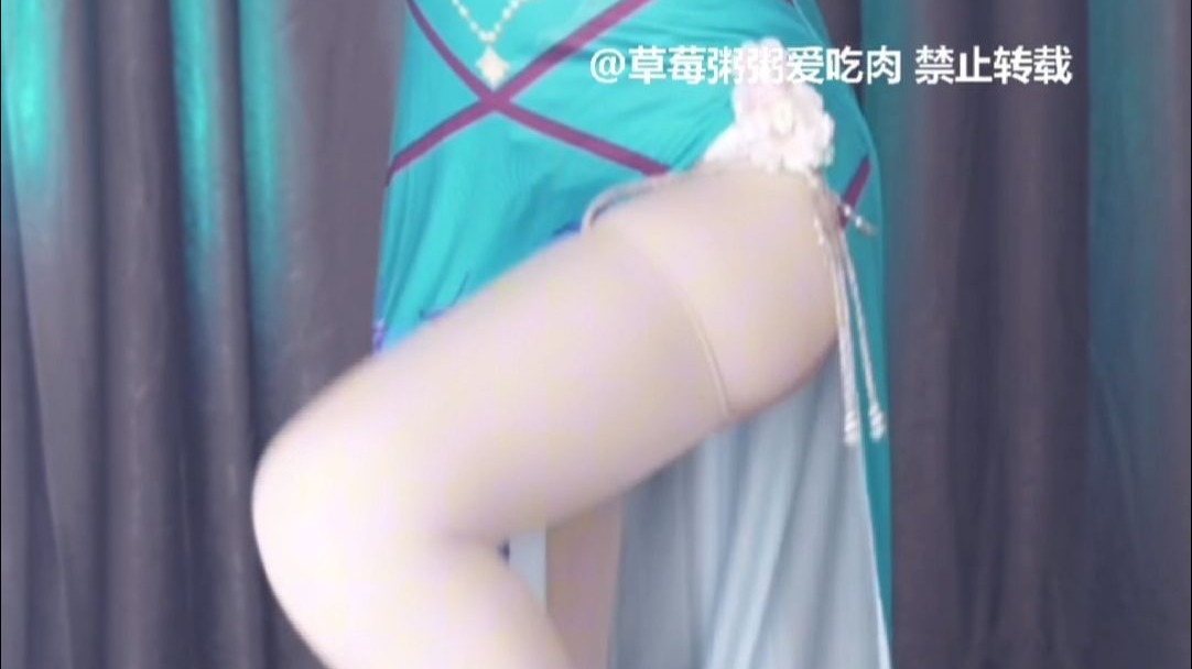 Thigh strangulation, the ultimate in gentleness.