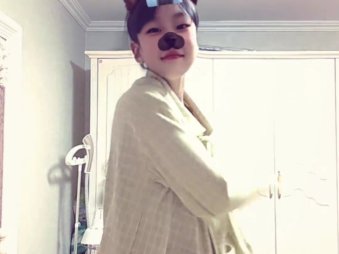 【揪着弟弟的小可爱】更新啦，赶紧来围观吧！