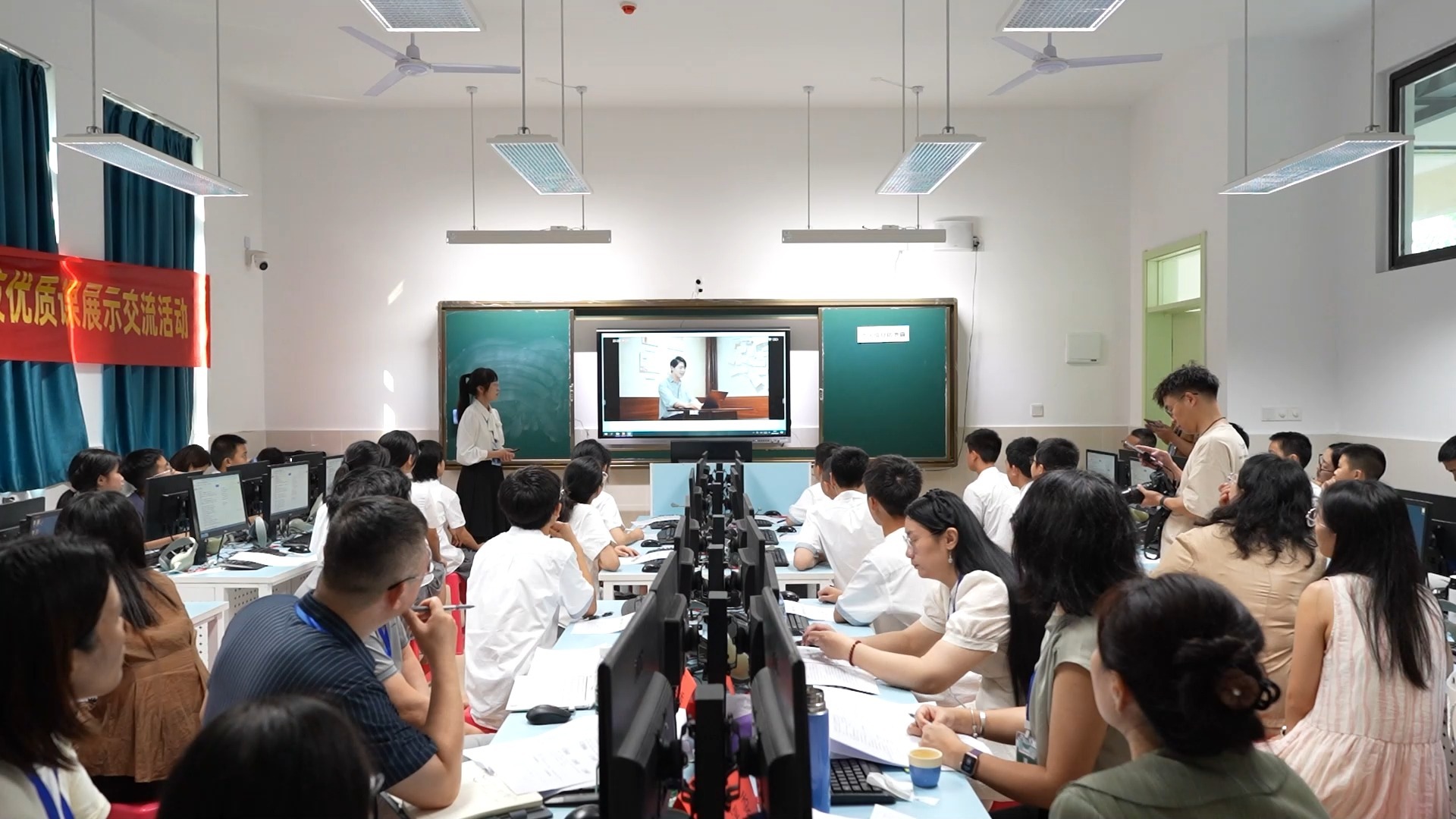 初中信息科技展示课《个人信息防泄露》湖北 罗钰霜 湖北省襄阳市第三十九中学