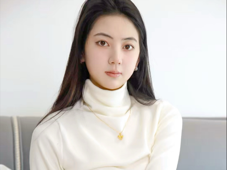 今日穿搭OOTD：小宇（长裤+肉丝+小白鞋 完整合集）