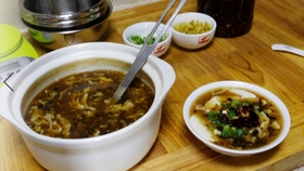 在家自己做豆腐脑做法视频 9581e489fcc234a006eee6b0f8a1531bbbb29f97.jpg@280w_158h_1c_100q.jpg
