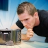 【官方双语】有多能吸？戴森360 Eye扫地机器人展示！#linus谈科技