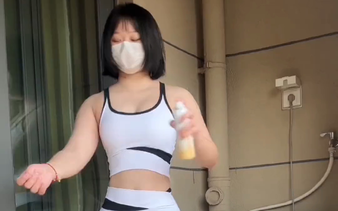 You don't change your sunscreen during work hours.