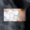 "师言：追女孩子之前，先看看她的朋友圈。 ·如果她的朋友圈全是自拍，那你就得有点套路，否则别追了。 ·如果她的朋友圈都是吃喝玩乐，那你得有点经济实力，不然别追了