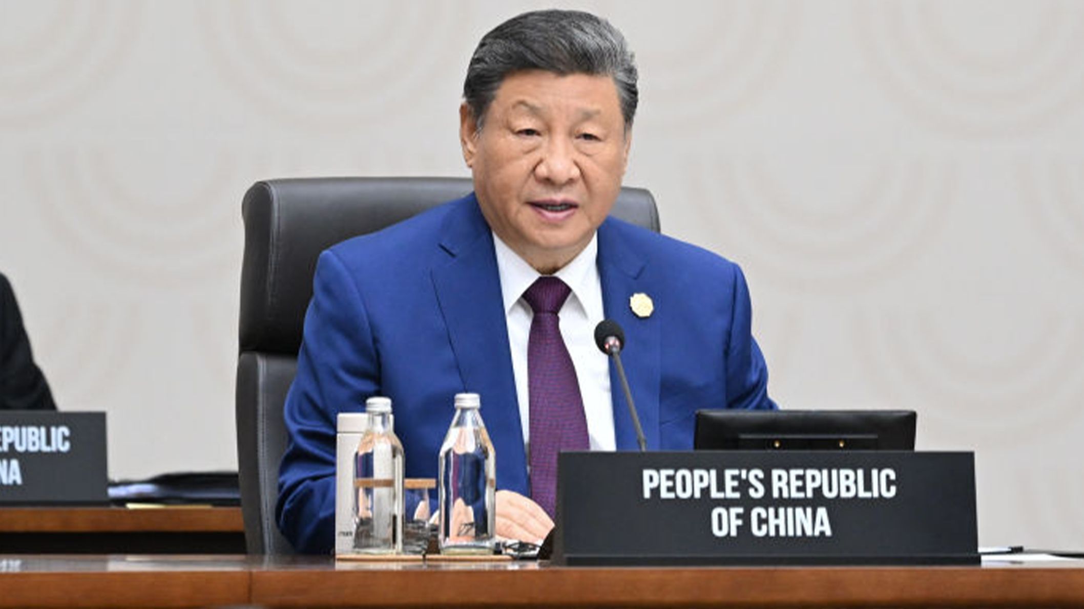 习近平继续出席亚太经合组织第三十二次领导人非正式会议