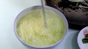 990e993718c79a8b50ce5e899488d0e5e03d9982.jpg@280w_158h_1c_100q.jpg