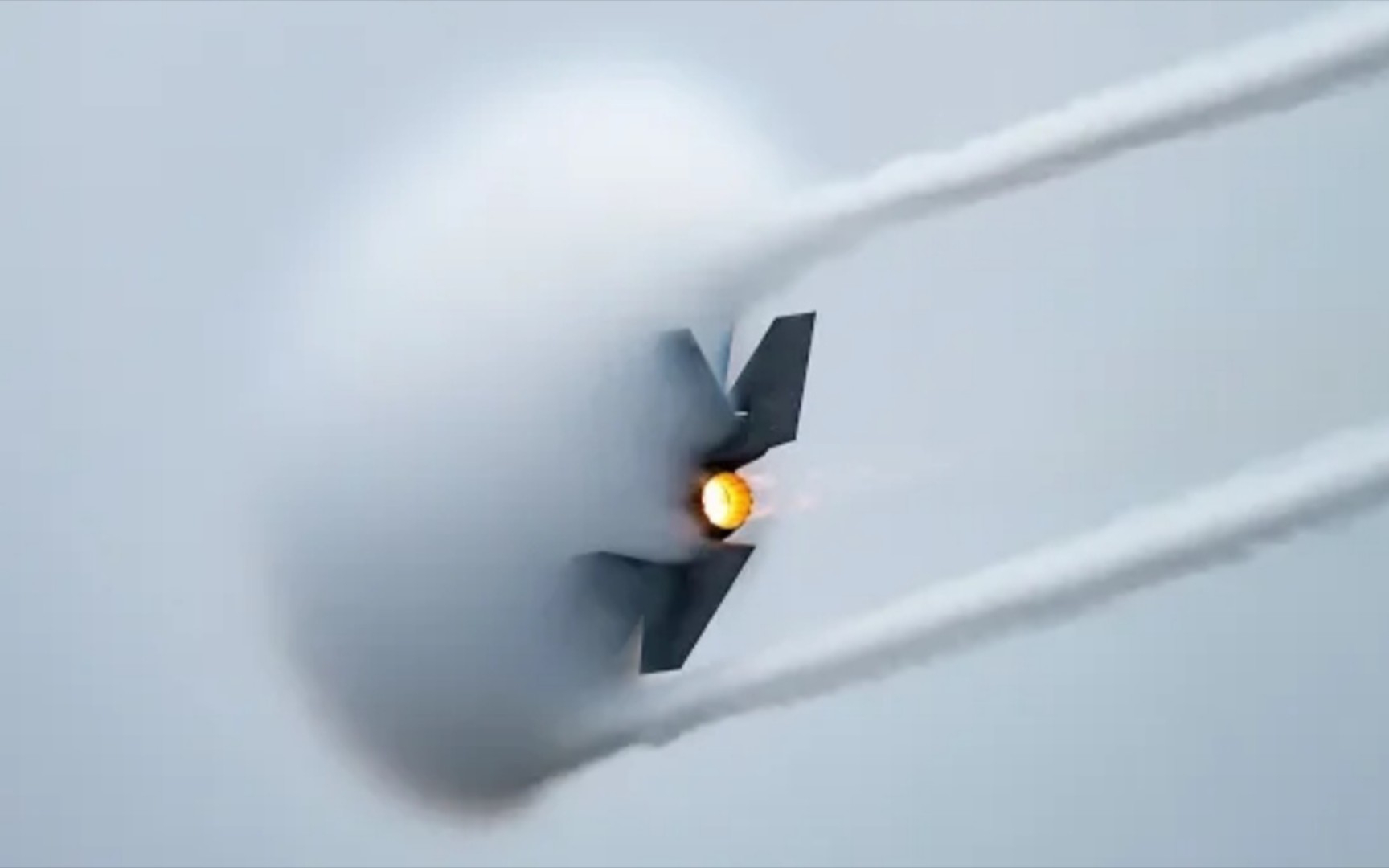 老美的经典战机：F-35闪电隐身战斗机！