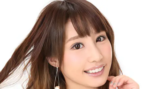 娃娃脸女星 彩美旬果