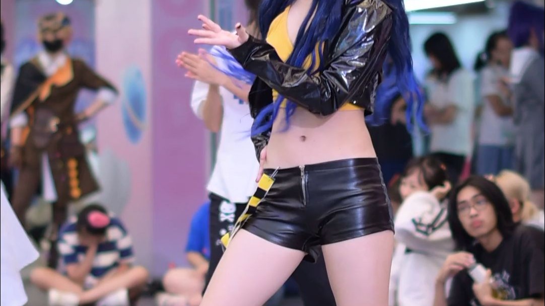 Bloody Groovy（百事兴）