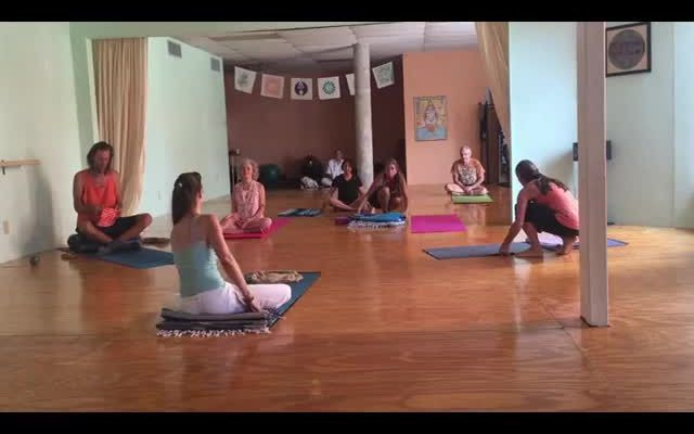 Elisa Pavlet - Neurogenic Yoga