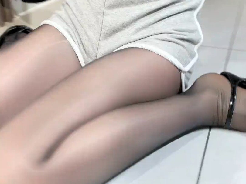 Oily Black Silk High Heeled Absolute Jedi