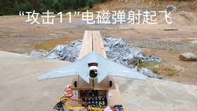 D702次列车，一段跨越时空的旅程，D702次列车，时空穿越的旅程