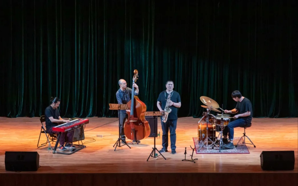 西北工业大学南山艺堂朱蟒包俊睿张珂徐之瞳jazz四重奏专场yatrata