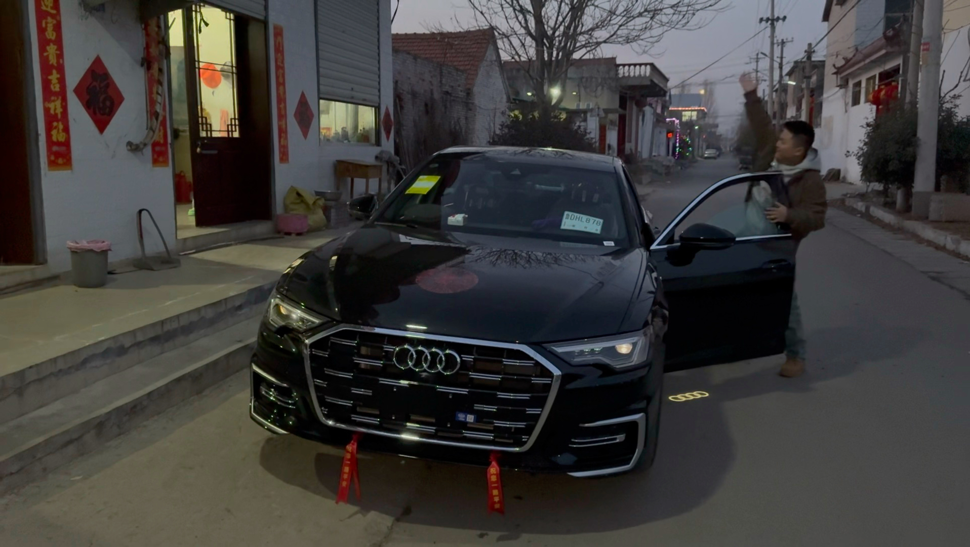 新车的副驾必须让奶奶第一个坐…