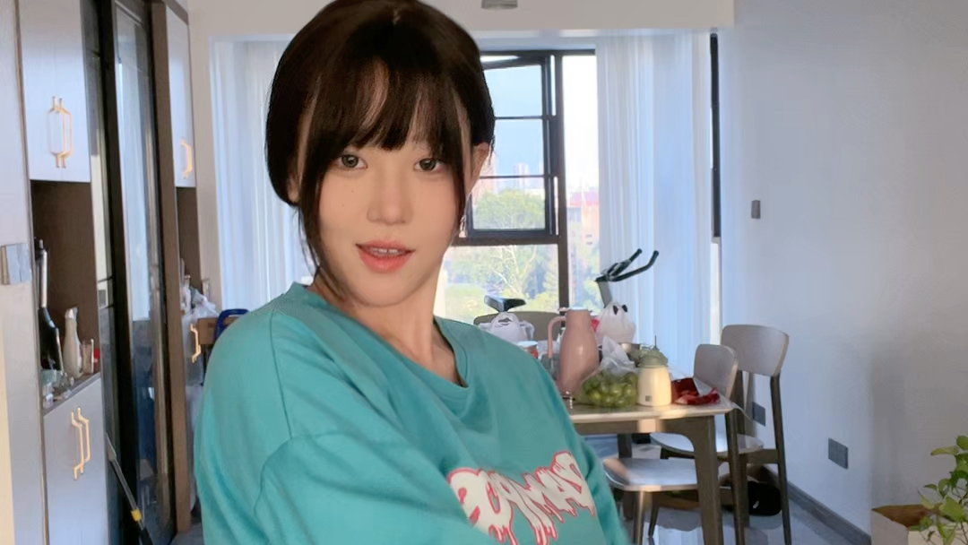 Or is it just a beautiful woman dancing?