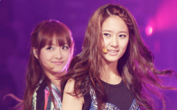 宋茜郑秀晶现实吧 宋茜和郑秀晶什么关系 元珍小说资讯  郑秀晶跟宋茜