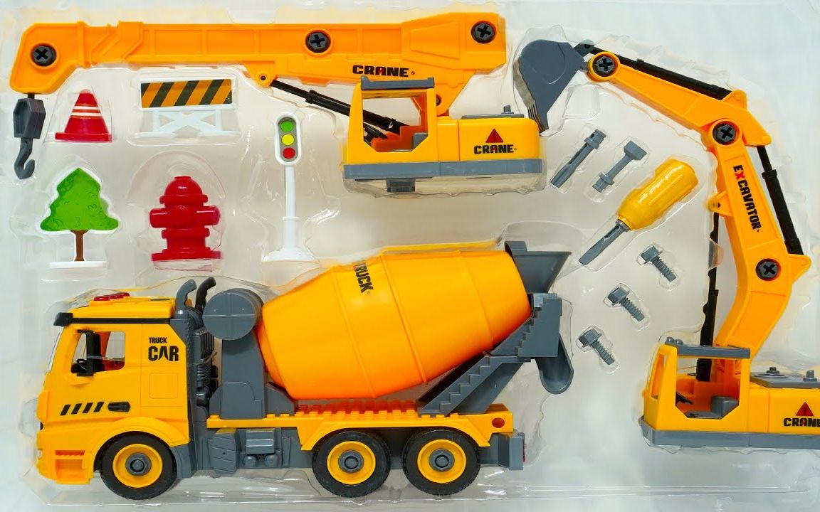 啊哈，组装玩具车，是挖掘机也是吊车哦！
