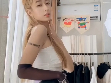 【爱皮裤s】最新视频上线，求关注！