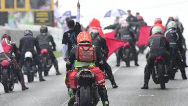 致敬<em class="keyword">飞行医生</em>John Hinds