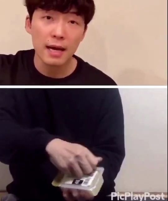 星野源被玩坏了系列 偷瞄歌词的星野源 打不开豆腐的星野源 哈哈哈哈哈哈哈哈哈哈哈哈哈哈哈哈哈哈哈哈 哔哩哔哩