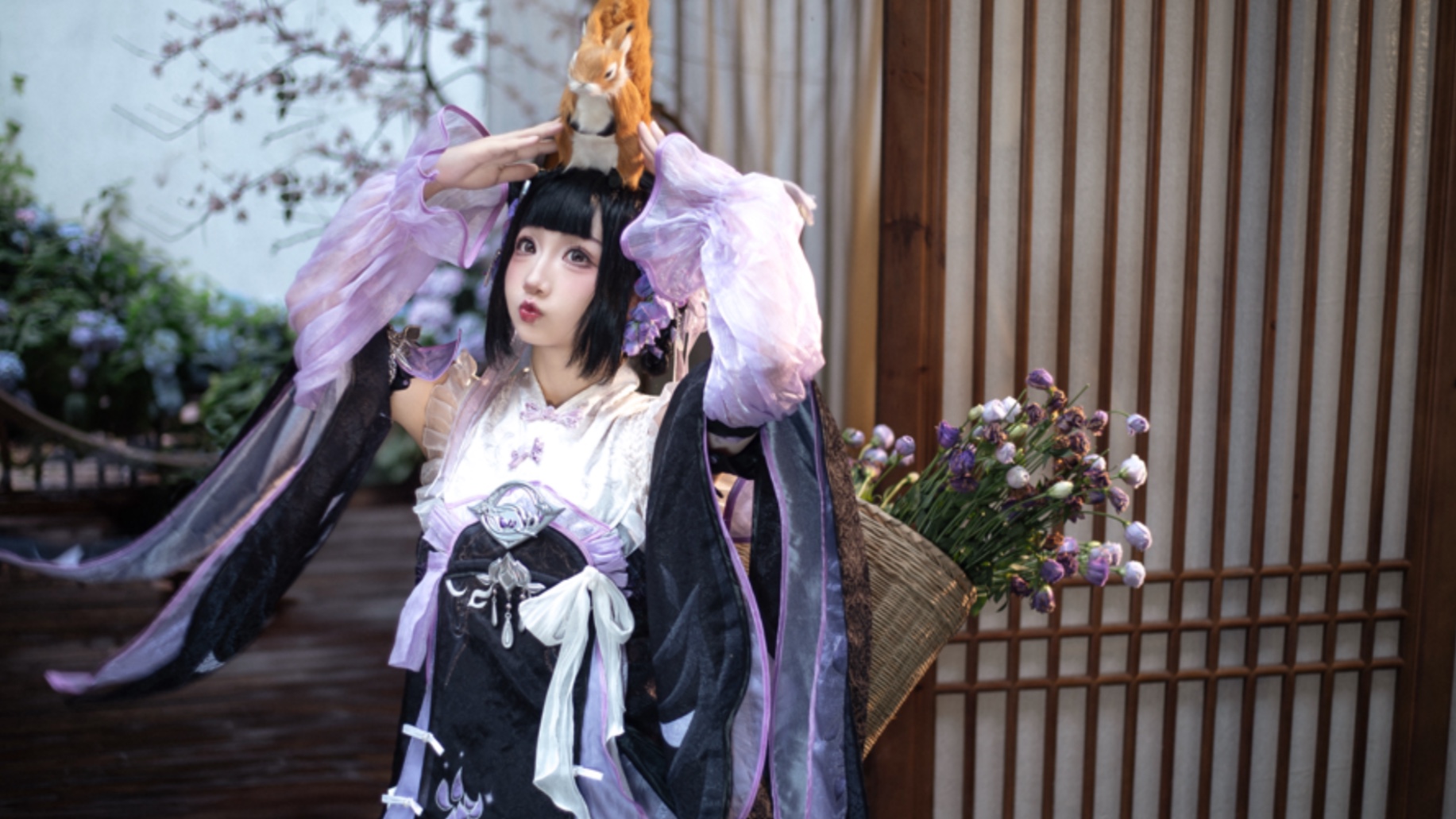 假如花萝的待机动作是这个……