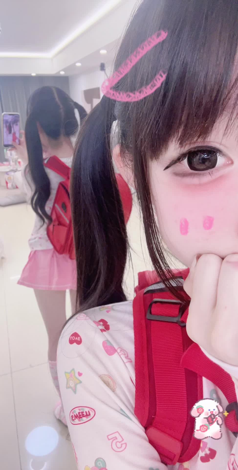 [Soft girl cat cat has become an adult] The latest video is online, begging for attention!