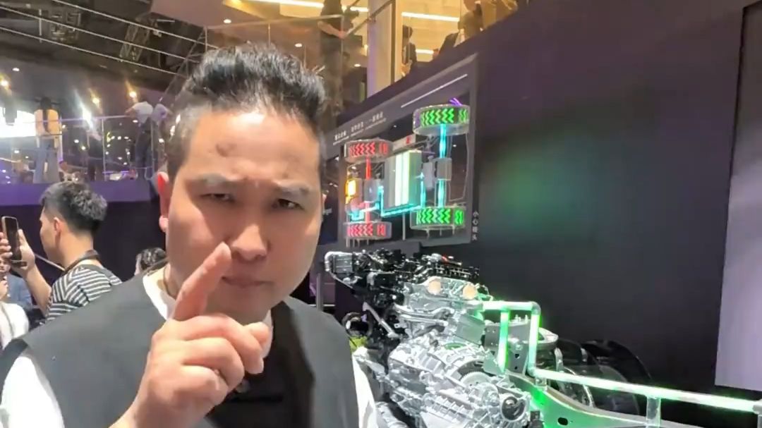 北京车展哪家技术硬？看谁敢放白车身秀肌肉就知道！