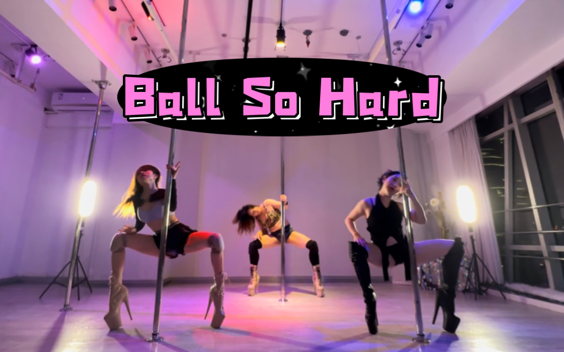 We're in our own rhythm 😂 of my beat is the right one!