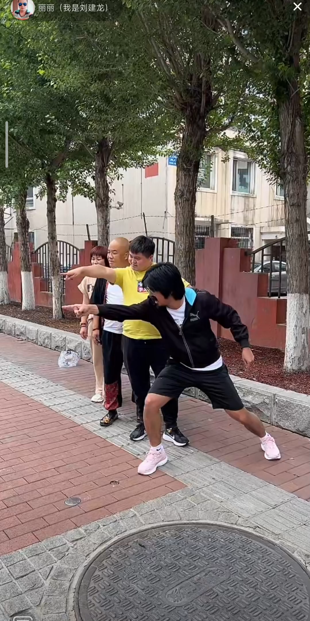 沈阳大街2开拍致敬虎哥柴犬