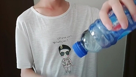 怎么拥有直角肩和锁骨 a4b8584b24cf64157bf3cf7d0accedc3c9ec9732.jpg@280w_158h_1c_100q.jpg