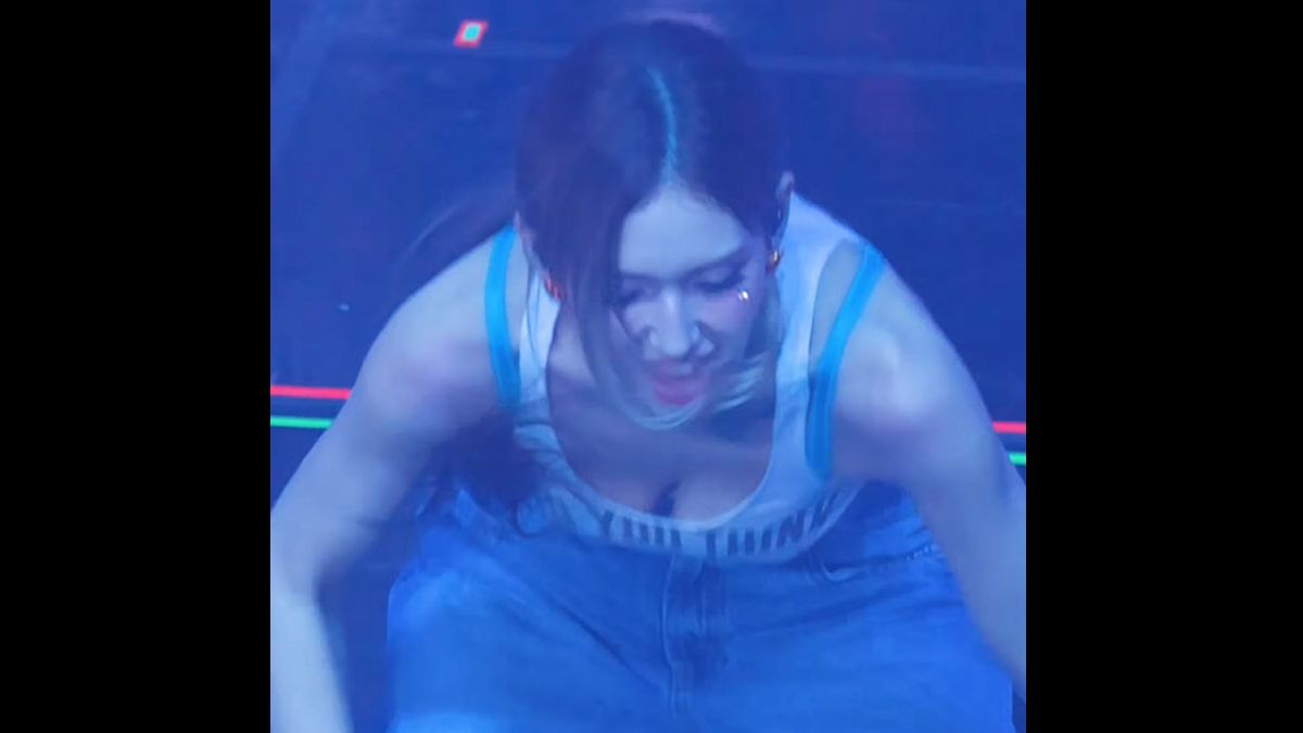 260530 I.O.I - 全昭弥（Jeon Somi）10