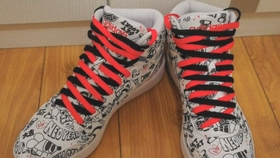 怎么把鞋带穿好 a4ed292c989d3f5d647361ec5b5a58dd55382a58.jpg@280w_158h_1c_100q.jpg