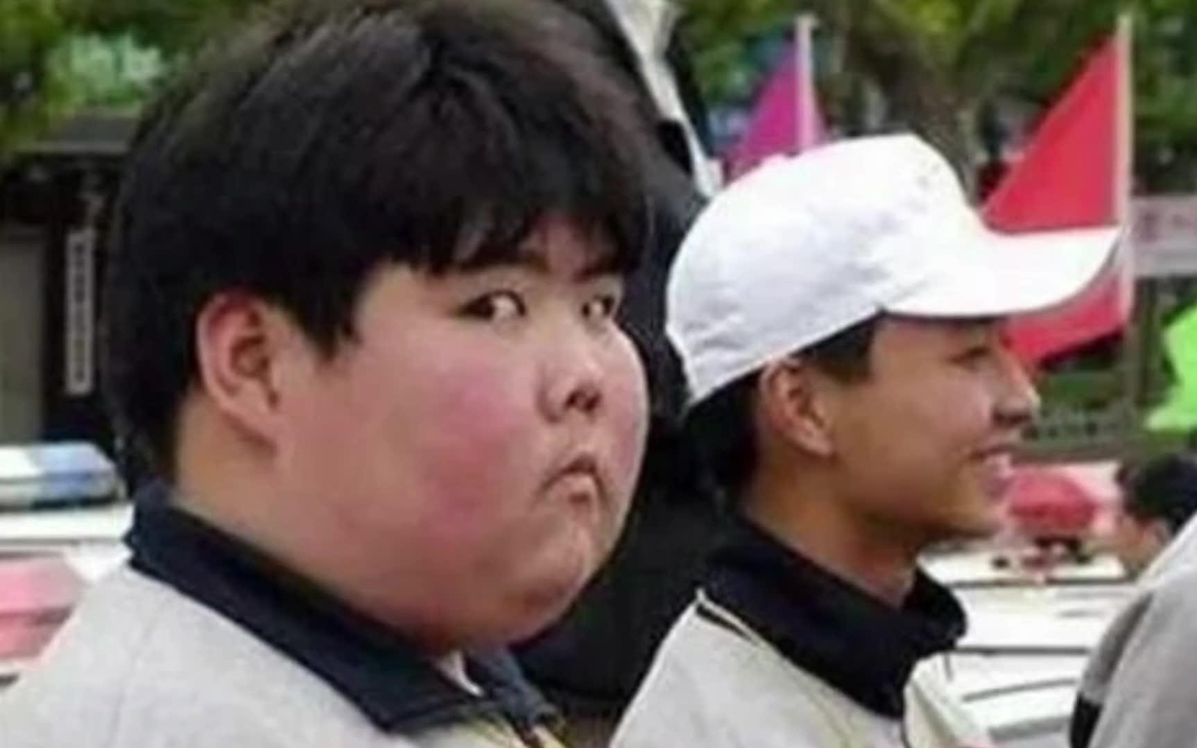 大家还记得最早的网红小胖吗?16年过去了,他现在这样